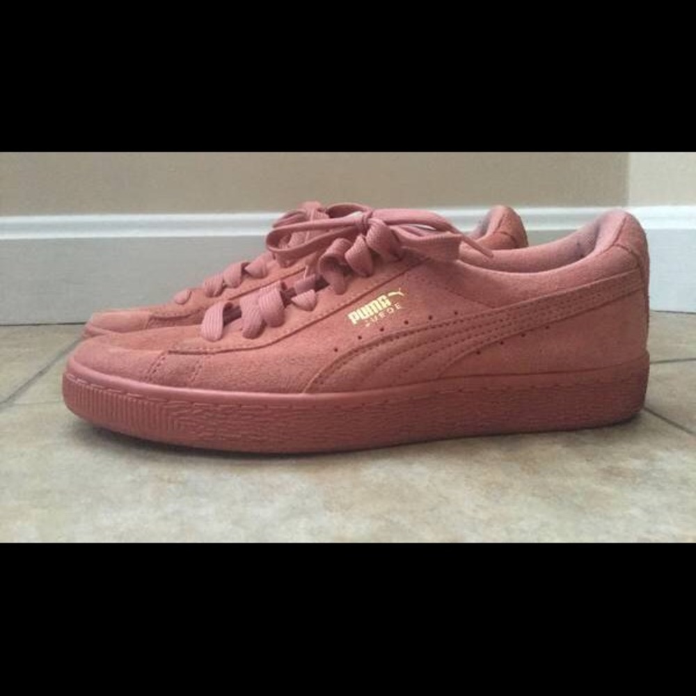 Puma - Picture 3 of 4
